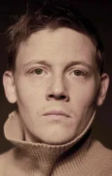 Максим Емельянов